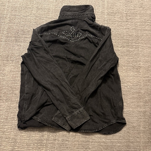 Levi's Women's Black Button Down Shirt - Picture 3 of 3